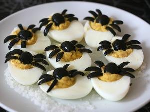 spider-deviled-eggs